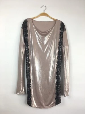 TBAGS 女式长袖蕾丝细节粉色金属闪亮衬衫上衣 S 175 美元 — 第 1/3 张图片