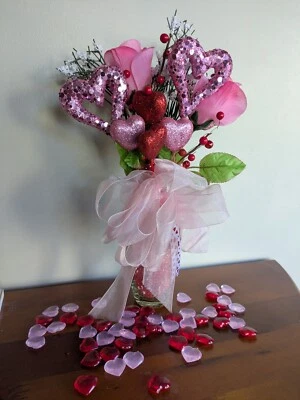 handmade Valentine's rose hearts centerpiece floral arrangement boquet decor - Image 1 of 4
