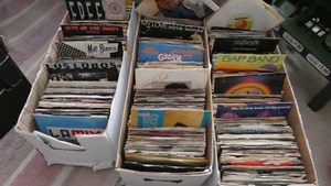 Job Lot 100 7" singles (60's, 70's, 80's, 90's) - Picture 1 of 5