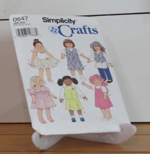 Simplicity Crafts 0647 modello vestiti bambola 18" NON TAGLIATI e piegati in fabbrica vintage - Foto 1 di 2
