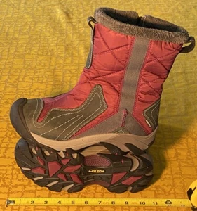 Keen Betty Burgundy Winter Insulated Women’s Snow Ski Boots Side Zip Size 8 - Picture 1 of 16