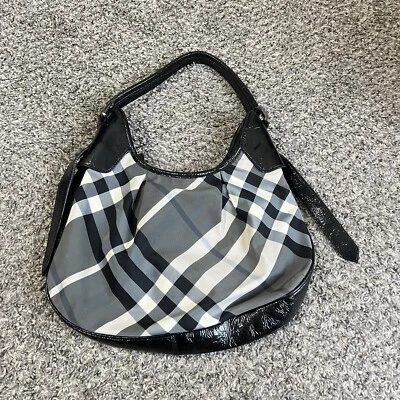 BOLSO HOBO BURBERRY SUPERNOVA CHECK BROOKLYN NEGRO Bolso de Hombro a Cuadros Beat Foto 1 de 4