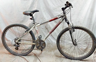 Bicicleta MTB Trek 820 08' 16" pequeña suspensión delantera rígida acero Shimano Commuter Foto 1 de 4