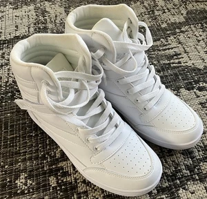 Botas de mujer Ubfen Fashion Wear altas color blanco talla 9,5 - Imagen 1 de 8