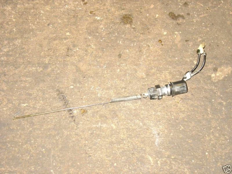 INTERRUPTOR LUZ FRENO TRASERO YAMAHA DT175 DT 175 78 # Foto 1 de 1