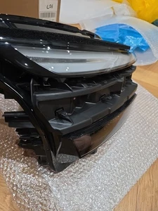 TESLA MODEL Y FARO LED DESTRO 2025, 1906104-00-D  - Foto 1 di 10