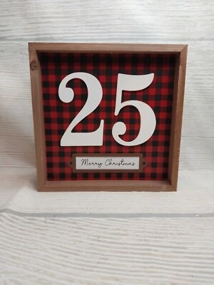 ¡Nuevo! Letrero de madera de vacaciones de invierno "25 Feliz Navidad" rojo búfalo a cuadros cabaña albergue Foto 1 de 4