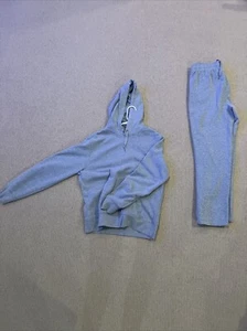 Amazon Essentials Jogginghose mit offenem Bein und passendem Hoodie - Bild 1 von 7