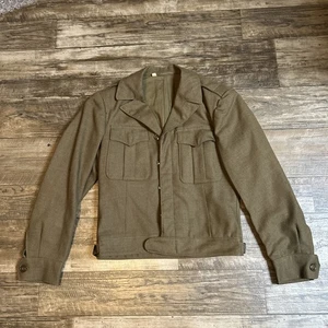 ORIGINAL WWII US ARMY OFFICER M1944 CLASS A IKE JACKET- Mint Size 36 L - Picture 1 of 17