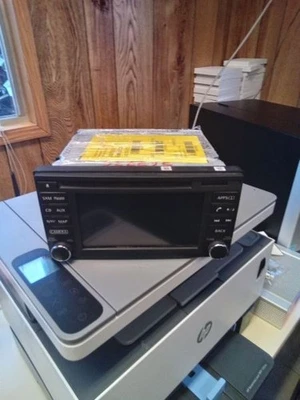 Nissan NV 1500 2015-2019 equipo de audio receptor de radio Am-fm-estéreo-cd Foto 1 de 4