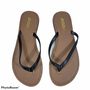 Soda Women's Casual Flip Flops Size 6 - Picture 1 of 5