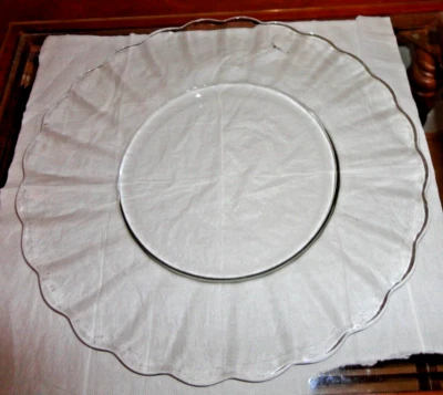 ANCHOR HOCKING MOMENTS CLÁSICO PLATO GRANDE REDONDO DE VIDRIO 14" Foto 1 de 4