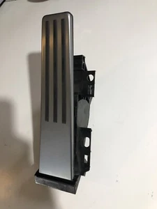 1250695-01-b Oem Tesla Cybertruck Gas Accelerator Pedal - Picture 1 of 6