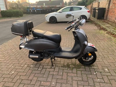 Moped Tommy Scooter - Image 1 of 4