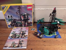 LEGO Pirates: Forbidden Island (6270)