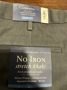 Croft & Barrow NWT Mens 42x32 Gray Classic-Fit Easy-Care Stretch MSRP $54 - Picture 1 of 4
