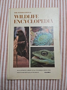 The International Wildlife Encyclopedia Volume 1 Hardcover 1969 Vintage B - Picture 1 of 4