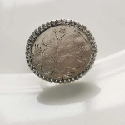 Nuevo Anillo de Cóctel Floral Chicos Regalo De Colección Mujeres Fiesta Joyería 2 Tallas Elegidas Foto 1 de 4