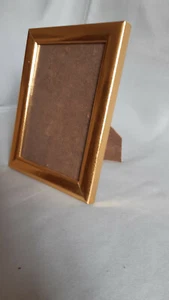 Bilderrahmen, goldfarben, zum Aufstellen u. Hängen,ca. 16,5x22cm, kaum gebraucht - Bild 1 von 4