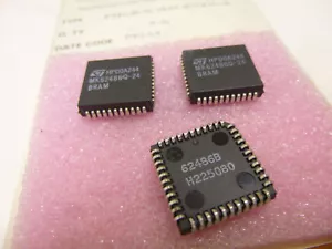 1 piece MK62486Q24 | 32K x 9 CACHE SYNCHRONOUS BRAM | 24ns | PLCC44 | MCM62486 - Picture 1 of 12