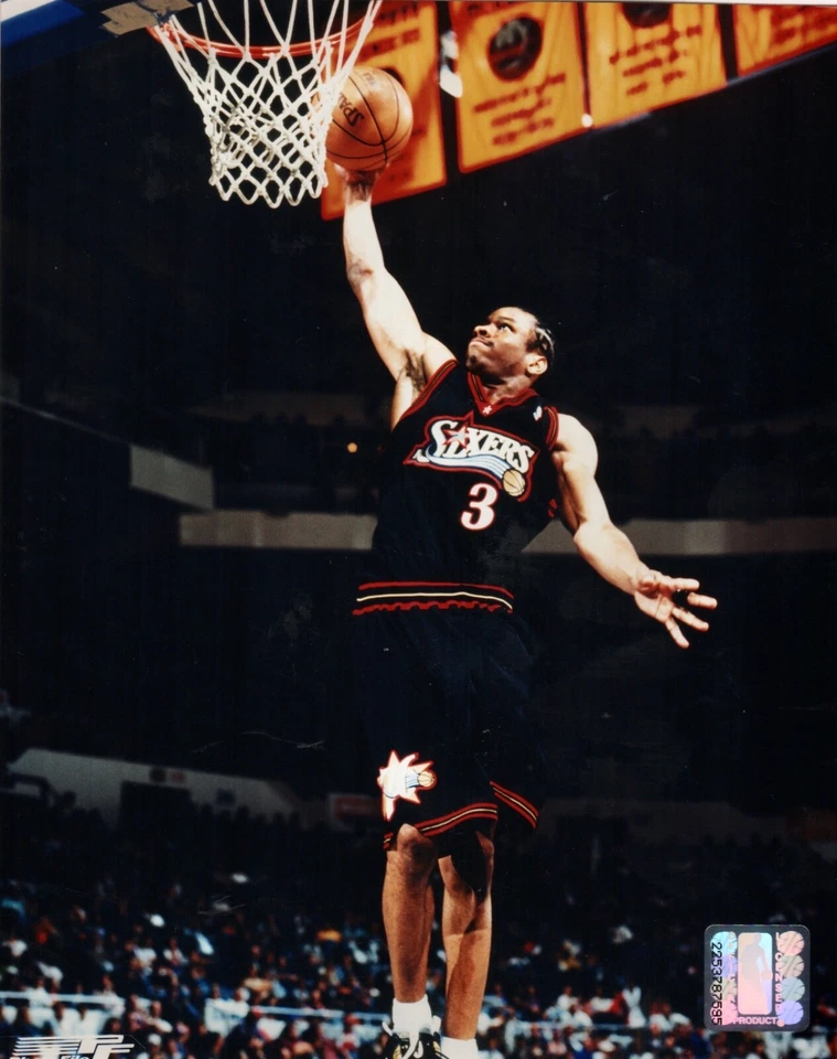 Foto con licencia de Allen Iverson 8x10 NBA Philadelphia 76ers puntuación  Foto 1 de 1