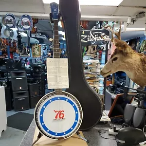 OLD VINTAGE HARMONY BICENTENNIAL SPIRT 76 5 STRING BANJO & CASE RARE HARD 2 FIND - Picture 1 of 11