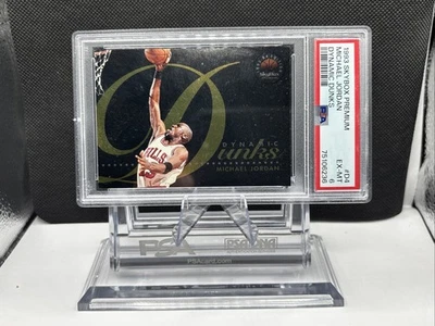 1993 SKYBOX PREM DYNAMIC DUNKS #D4 MICHAEL JORDAN PSA 9 - Imagem 1 de 3
