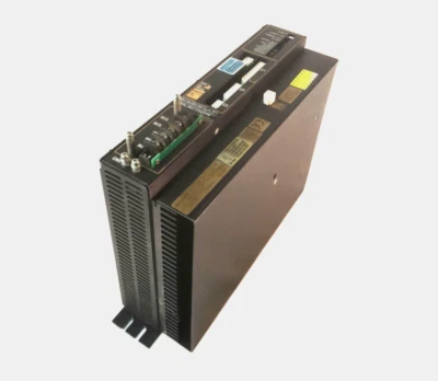 Cincinnati Milacron / Vickers BDS4-220-23-615A36 Servo Drive - WARRANTY - Image 1 of 4