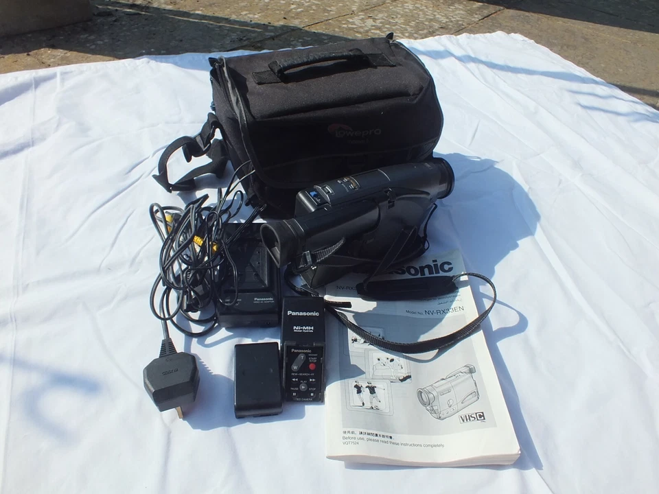Panasonic camcorder - Image 1 of 3