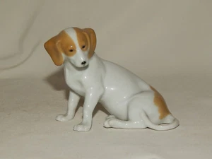 Porzellanfigur BASSET wohl Thüringen um 1910/20 Marke: Krone mit Buchstaben - Picture 1 of 7