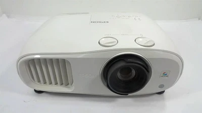 Epson Home Cinema 3200 4K PRO-UHD 3LCD Projector - Lamp Timer: 1460 Hours - Image 1 of 4