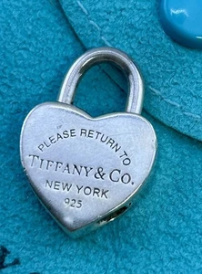 Tiffany & Co. Return to Heart Schloss Mini Silber Vorhängeschloss Anhänger 1,3g ohne Kette  - Bild 1 von 8