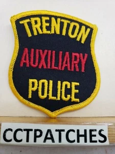 TRENTON, MICHIGAN AUXILIARY POLICE SHOULDER PATCH MI - Picture 1 of 2