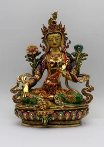 Estatua de Tara verde dorada pintada a mano 8" H por Meenu Shakya - Imagen 1 de 7