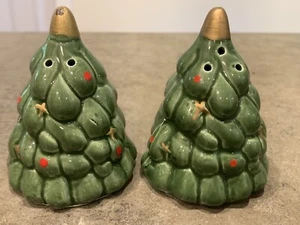 Vintage Earthenware Glazed Christmas Tree Salt and Pepper Shaker Set 1991 - Picture 1 of 5