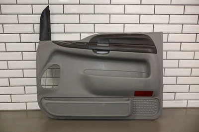 05-07 Panel de puerta interior delantero derecho Ford F250 Super Duty (piednal medio 3E) Foto 1 de 4