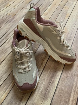 Tenis para mujer Skechers D’Lites de espuma viscoelástica refrigerada por aire talla 9 Foto 1 de 4