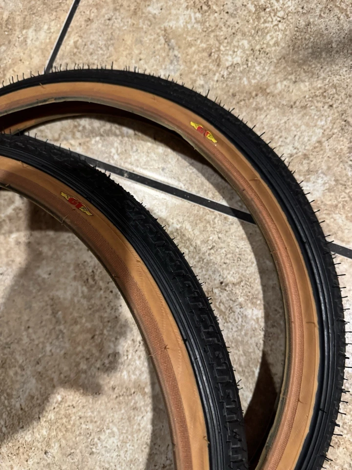 JUEGO NEUMÁTICOS GT PERFORMER/DYNO 20 X 1,75 NEGRO/PIEL  Foto 1 de 4