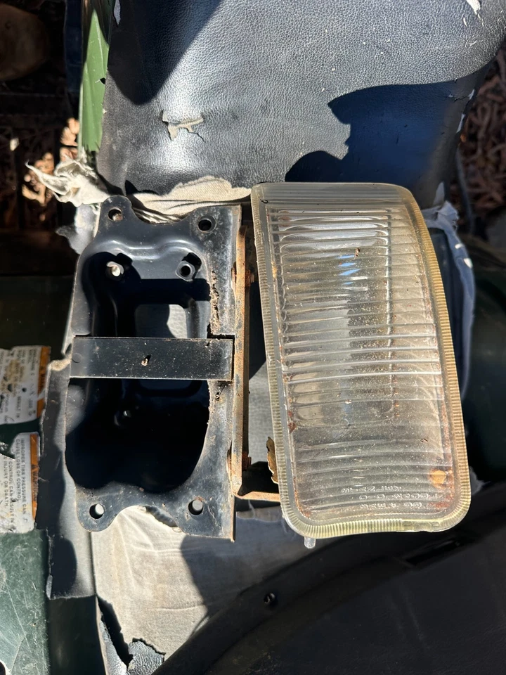 91-93 DODGE STEALTH R/T OEM LH CONJUNTO DE FAROL DE NEBLINA DIANTEIRO DO LADO DO MOTORISTA COM SUPORTE - Imagem 1 de 4