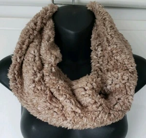Sciarpa donna finto shearling collo cappuccio infinito calda e morbida nuova in confezione! - Foto 1 di 2