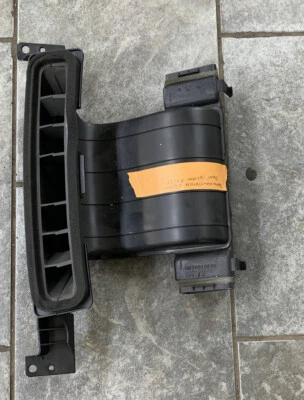 Chevrolet Traverse 2009 2012 panel de instrumentos boquilla de descongelación GM 20840660 OEM Foto 1 de 2