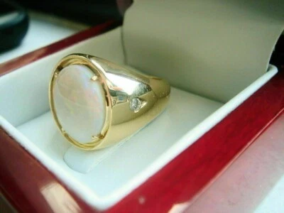 Anillo solitario de aniversario con acabado de oro amarillo de 14 quilates ópalo de fuego de corte ovalado de 3,35 quilates para hombre Foto 1 de 4