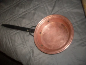Antique hand crafted open fire primative copper skillet - Picture 1 of 3