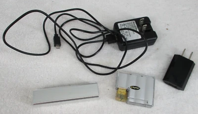 Stratitec USB 2.0 4- Port Hub & BOTG Powerbar 3000mAh with Royal AC Charger 4pcs - Image 1 of 4