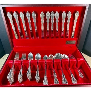 68 Teile Oneida Community Silber Kunst Versilbertes Besteck mit Truhe - Bild 1 von 10