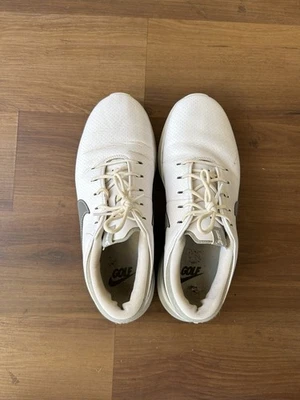 nike golf victory tour 4 golf shoes size 10.5 - Image 1 of 4