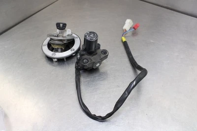 04-06 YAMAHA YZF R1 IGNITION LOCK KEY SET W/ GAS TANK CAP - Изображение 1 из 4