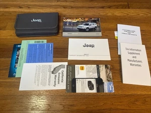 2017 Jeep Patriot Owners Manual With Case OEM Free Shipping - Picture 1 of 1