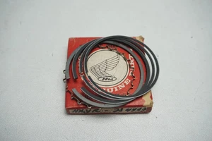 Honda CT70 TRAIL 70 ATC70 C70 C700 XL70 CRF70 Piston Rings 0.75 Nos Genuine - Picture 1 of 4