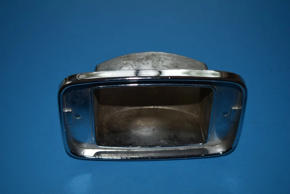 AMC JAVELIN AMX HORNET 1970-1974 NOS LUZ DE ESTACIONAMIENTO DELANTERA LÁMPARA CARCASA 3636402 Foto 1 de 4